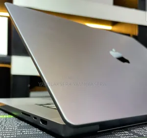 New Laptop Apple MacBook Pro M1 64GB Apple M1 Pro SSD 1T