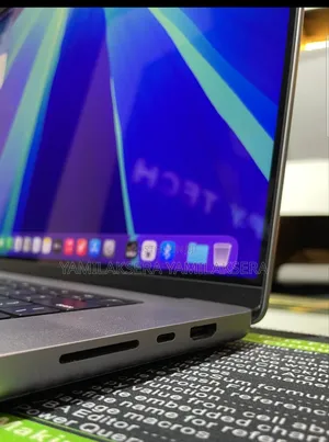 New Laptop Apple MacBook Pro M1 64GB Apple M1 Pro SSD 1T