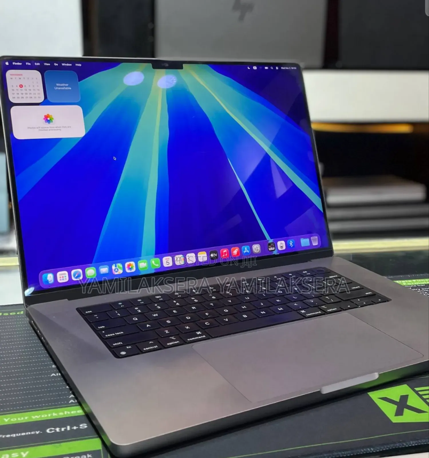 New Laptop Apple MacBook Pro M1 64GB Apple M1 Pro SSD 1T