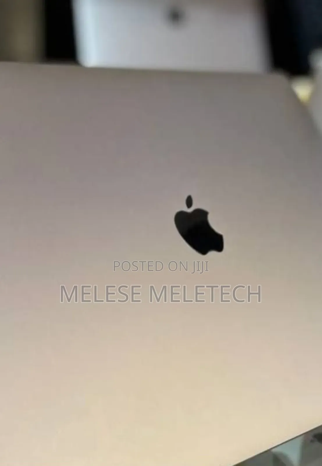 New Laptop Apple MacBook 8GB Apple M3 Pro SSD 256GB