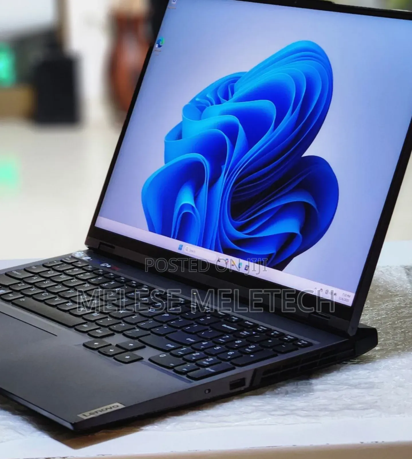 New Laptop Lenovo Legion 5 16GB AMD Ryzen 7 SSD 1T