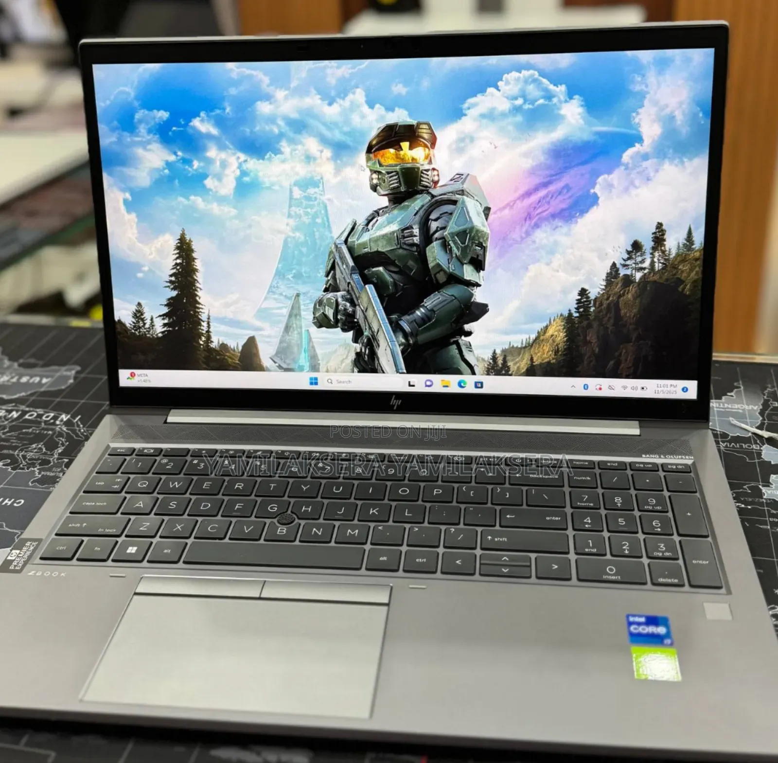 New Laptop HP ZBook Firefly G8 32GB Intel Core I7 SSD 512GB