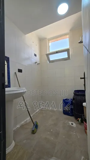 Furnished 2bdrm Condo in አዲስ አበባ, Bole for sale