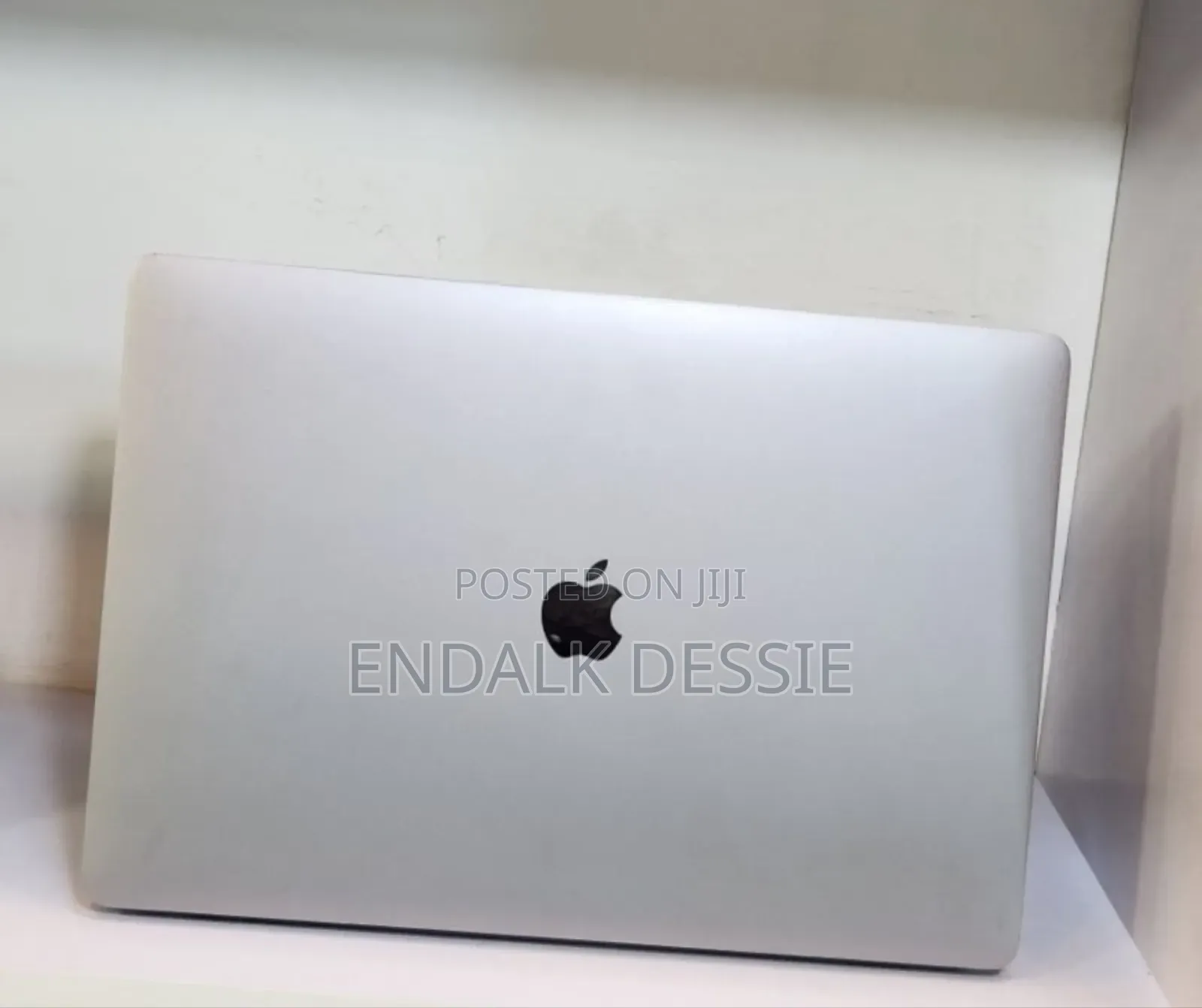 New Laptop Apple MacBook Pro 2019 8GB Intel Core I9 SSD 1T
