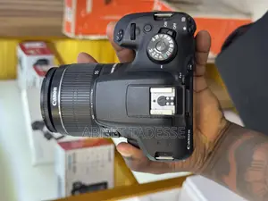 Canon 2000d 24mgp