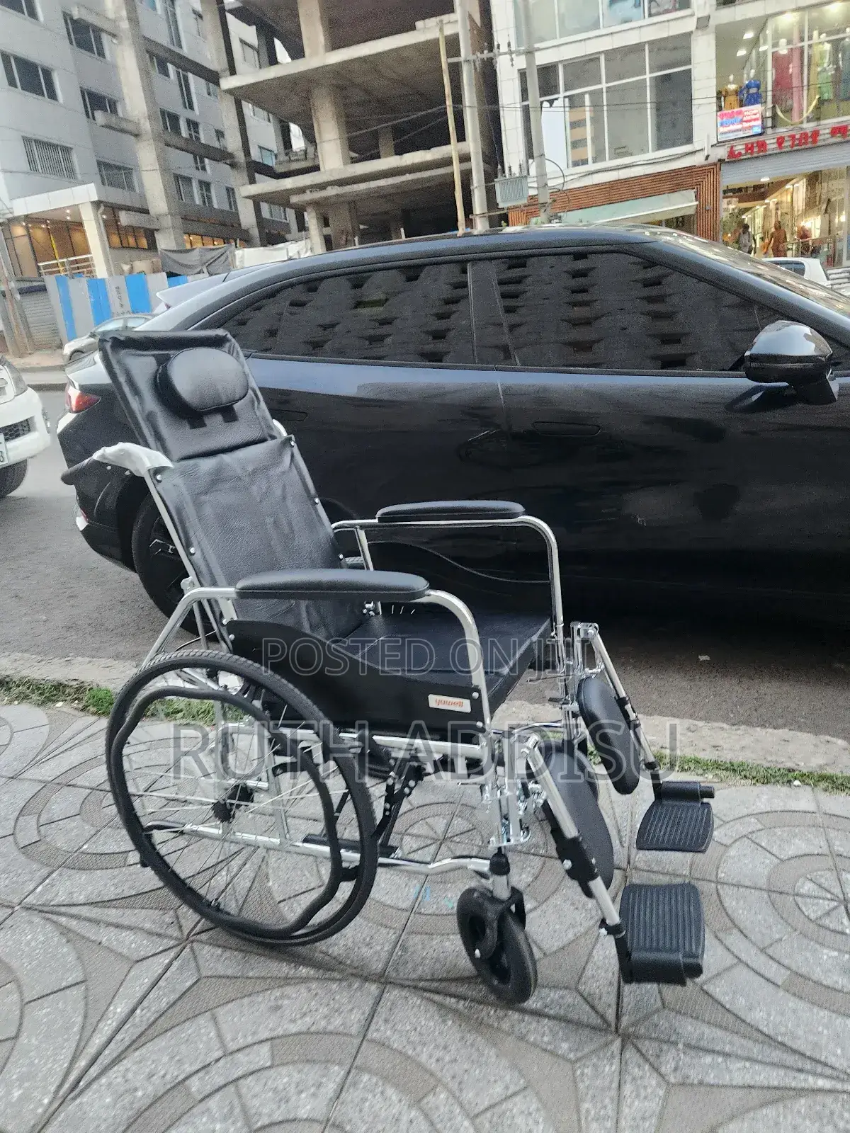 Calf and Back Rest Wheelchair輕載wheelchair輕鬆wheelchair名人wheelchair New