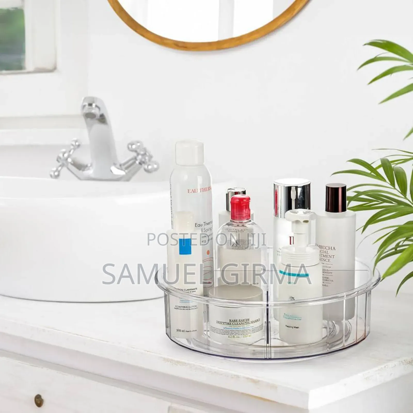  Makeup Organizer
360° Rotating Organizer