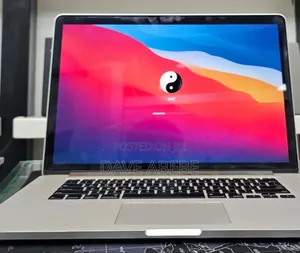 New Laptop Apple MacBook Pro 2015 16GB Intel Core I7 SSD 256GB