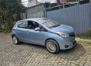 Toyota Yaris 2012