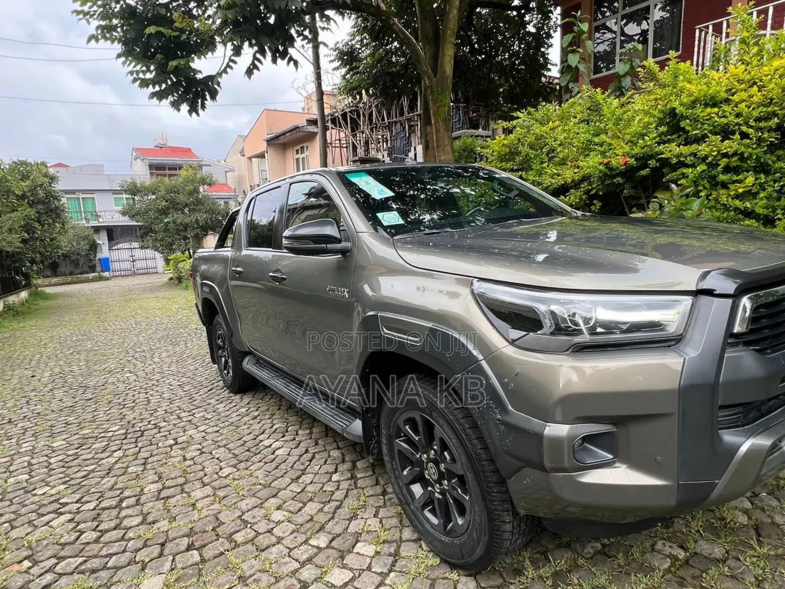 Toyota Hilux 2021 Gray
