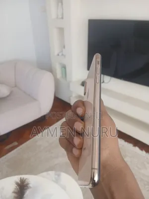 Apple iPhone XS Max 64 GB Gold