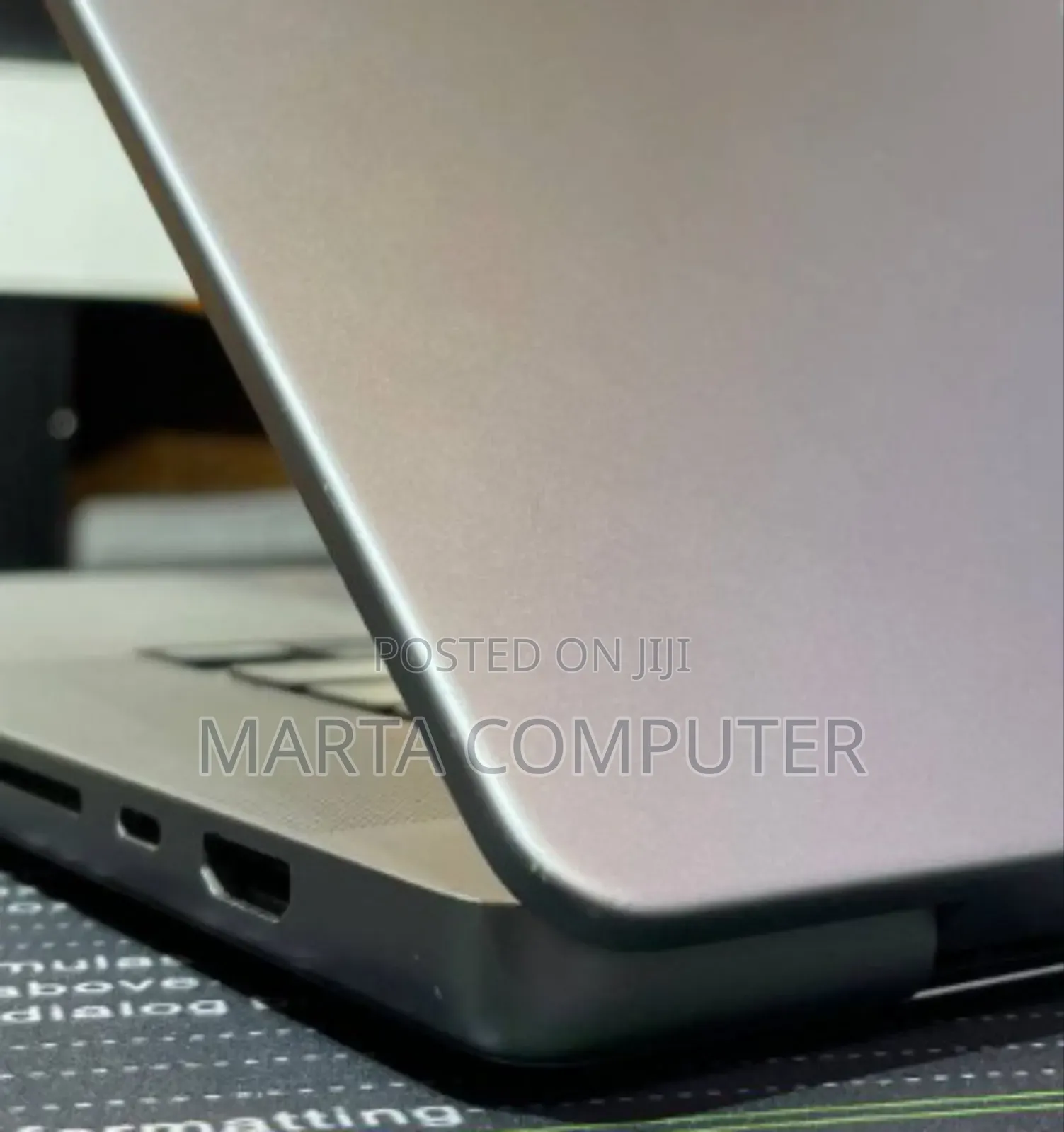 New Laptop Apple MacBook Pro M1 32GB Intel Core I9 SSD 512GB