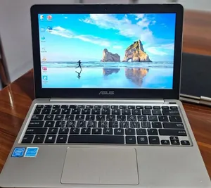 Laptop Asus 2GB Intel SSD 32GB