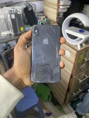 Apple iPhone X 64 GB Black