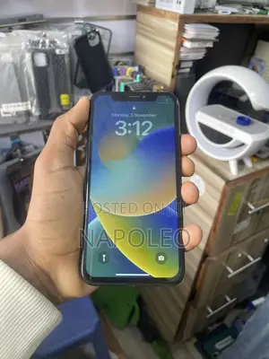 Apple iPhone X 64 GB Black