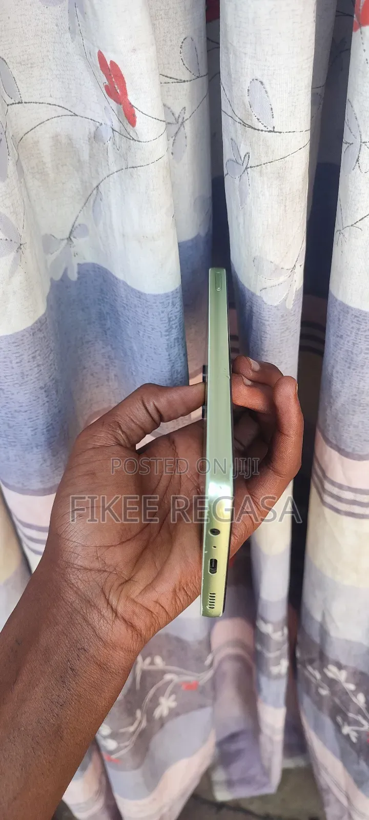 New Samsung Galaxy A14 64 GB Orange