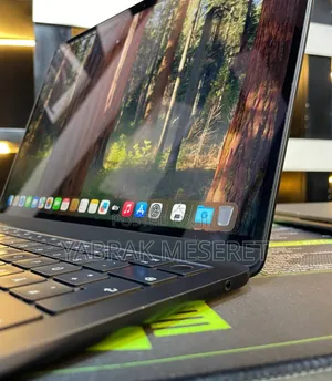 New Laptop Apple MacBook Air 2023 M2 24GB Apple M2 SSD 1T