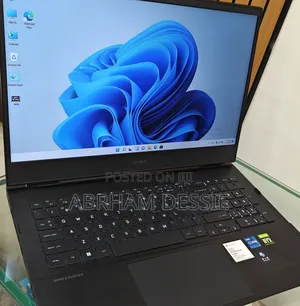 Photo - New Laptop HP 16GB Intel Core I7 SSD 512GB