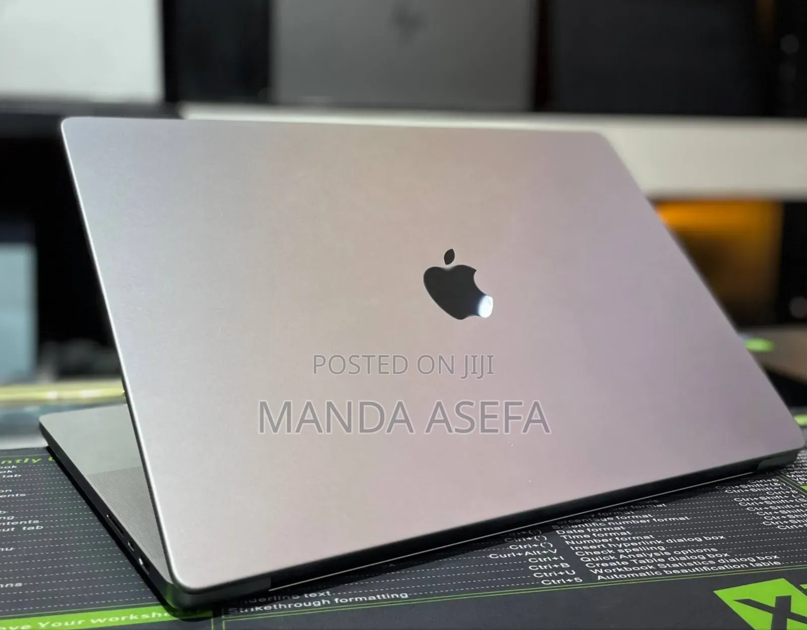 New Laptop Apple MacBook Pro 64GB Apple M1 Max SSD 1T