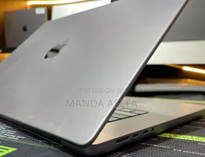 New Laptop Apple MacBook Pro 64GB Apple M1 Max SSD 1T