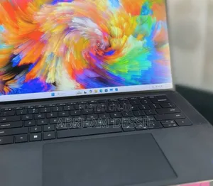 New Laptop Dell 16GB Intel Core I7 SSD 512GB