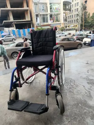 Photo - Wheelchair Normal Wheelchair輕輕wheelchair載入wheelchair众不wheelchair New