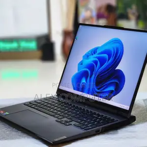 New Laptop Lenovo 16GB AMD Ryzen 7 SSD 1T
