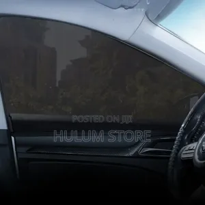 Photo - Automobile Sunshade Screen