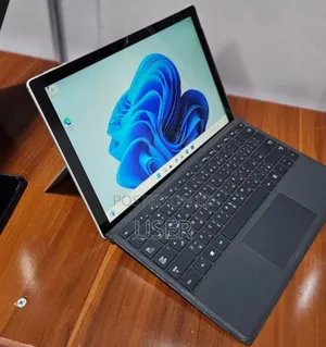 Photo - New Laptop Microsoft Surface Pro 7 8GB Intel Core I5 SSD 128GB