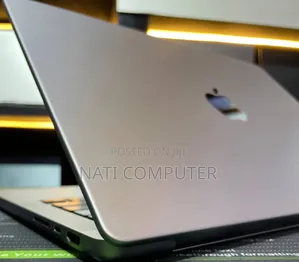 New Laptop Apple MacBook Pro M1 32GB Intel Core I7 SSD 1T