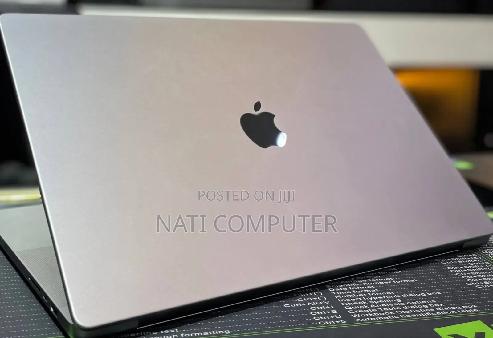 New Laptop Apple MacBook Pro M1 64GB Apple M1 Max SSD 1T