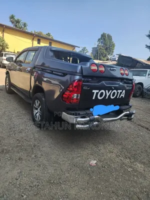 Toyota Hilux 2019 Gray