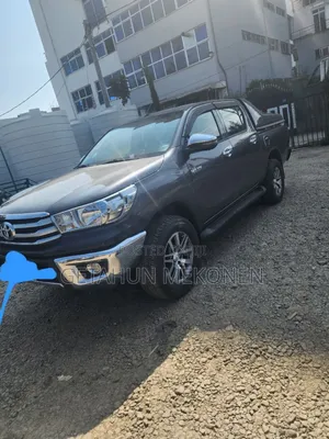 Toyota Hilux 2019 Gray