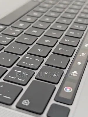 New Laptop Apple MacBook Pro 2022 M2 8GB Apple M2 SSD 256GB