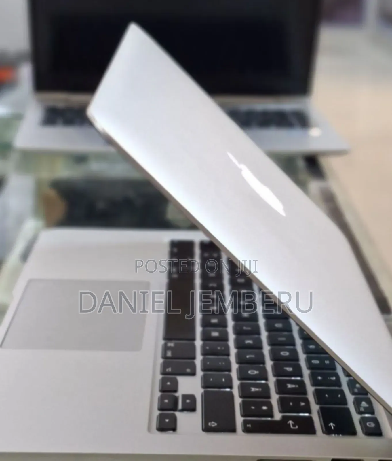 New Laptop Apple MacBook Pro 2014 8GB Intel Core I7 SSD 256GB