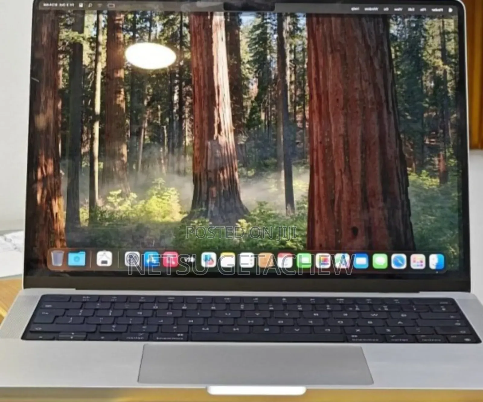 New Laptop Apple MacBook Pro M1 16GB Apple M1 Pro SSD 1T