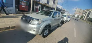 Toyota Hilux 2012