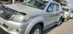 Toyota Hilux 2012