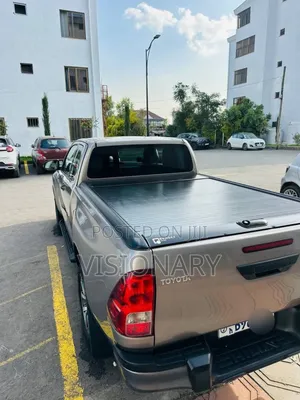 Toyota Hilux 2020 Brown