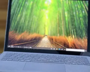 New Laptop Microsoft Surface 8GB Intel Core I5 SSD 512GB