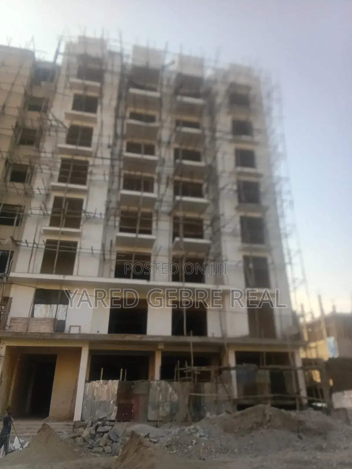 3bdrm Apartment in 📍አያት - ፈረስ ቤት 🌴 B +, Yeka for sale