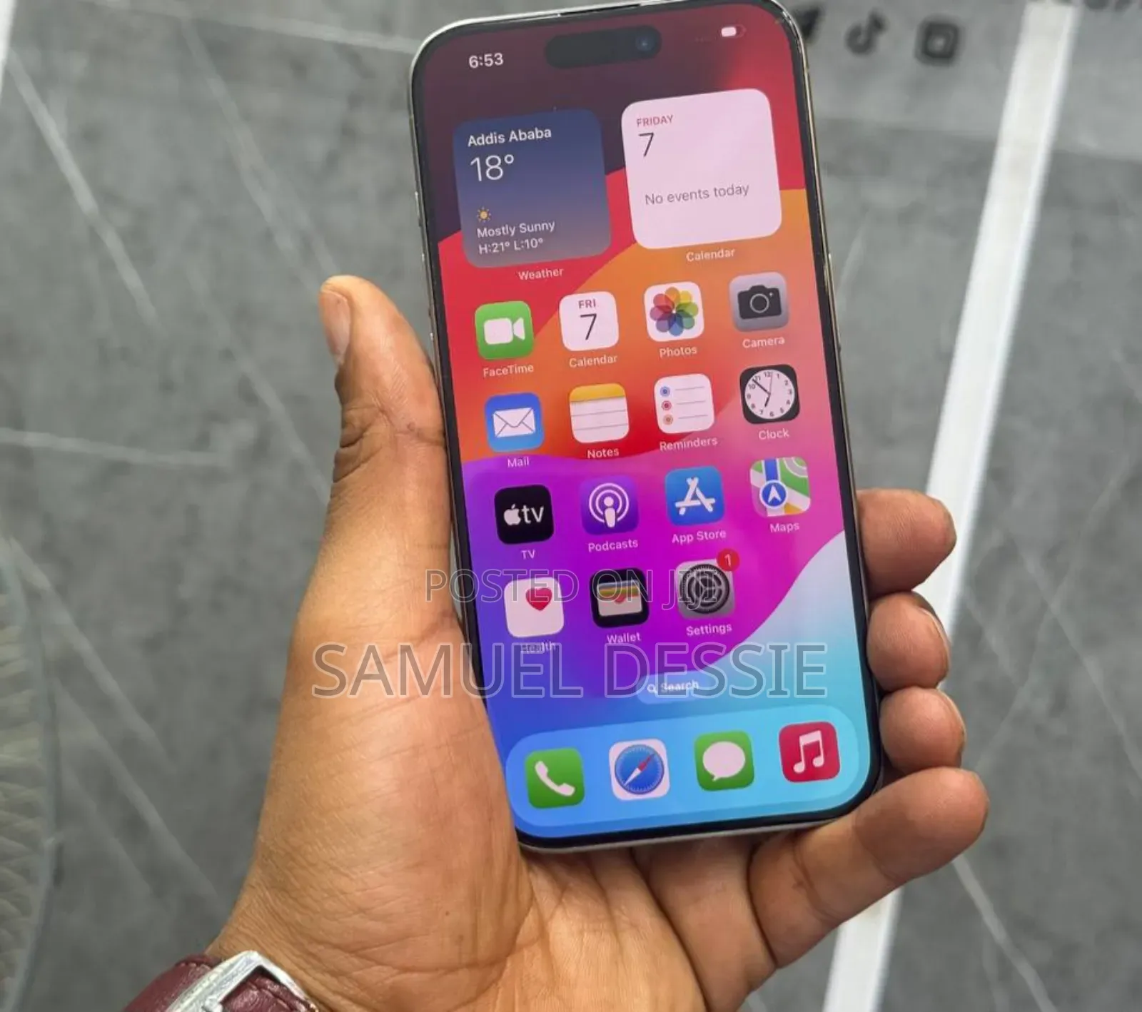 New Apple iPhone 15 Pro 256 GB