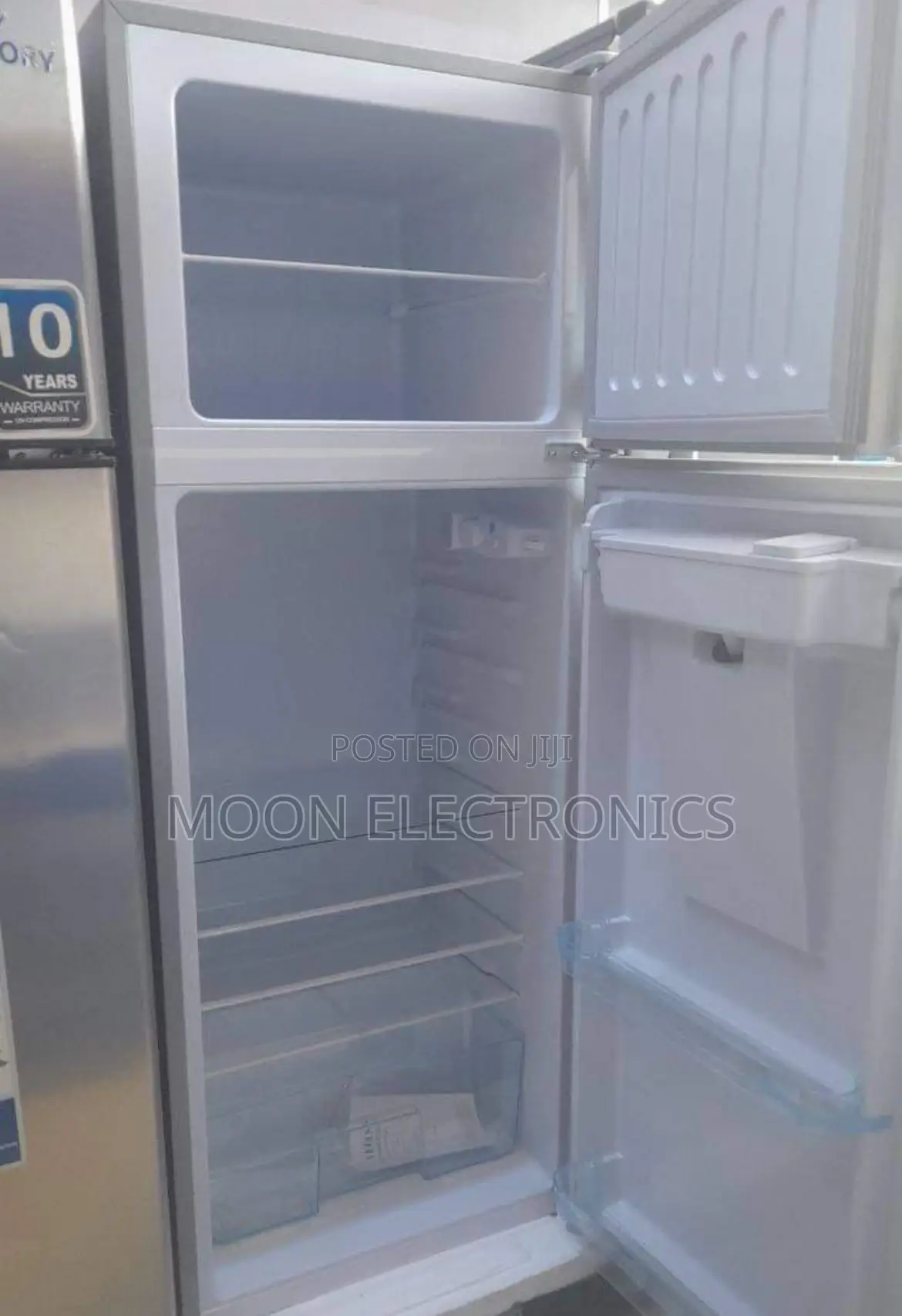 Vegas 210 L Refrigerator – Compact, Reliable Energy‐Smart!