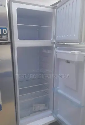 Vegas 210 L Refrigerator – Compact, Reliable Energy‐Smart!