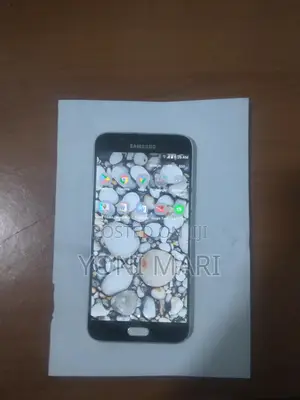 Photo - Samsung Galaxy A8 32 GB White