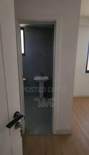 3bdrm Apartment in ቦሌ ቡልቡላ 93 ማዞሪያ, Bole for sale