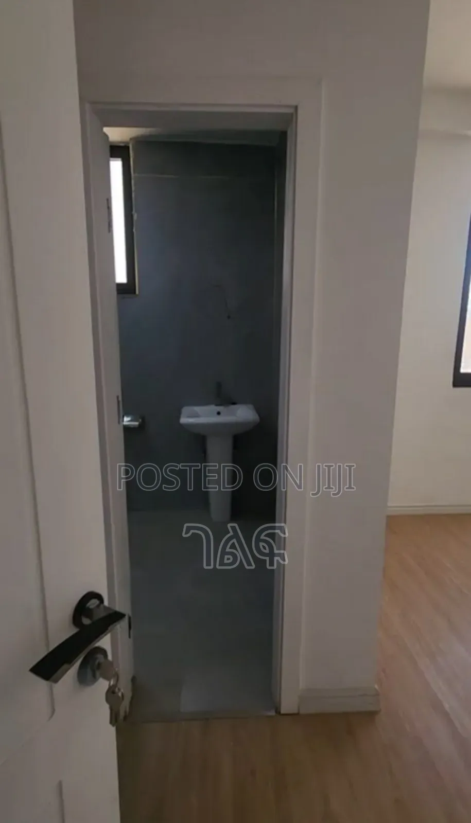 3bdrm Apartment in ቦሌ ቡልቡላ 93 ማዞሪያ, Bole for sale