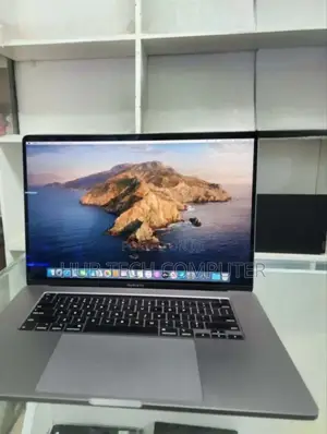 Photo - New Laptop Apple MacBook Pro 2019 32GB Intel Core I9 SSD 512GB