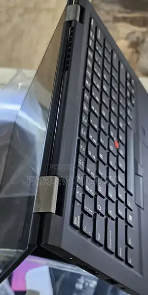 New Laptop Lenovo ThinkPad Yoga 16GB Intel Core I7 SSD 512GB
