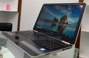 Photo - Laptop HP Pavilion 15 8GB Intel Core I5 SSD 1T